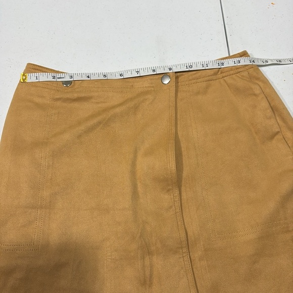 Lulu’s Women’s Tan Snap Wrap Pencil Mini Skirt Size Medium NWT‎ - Picture 7 of 8